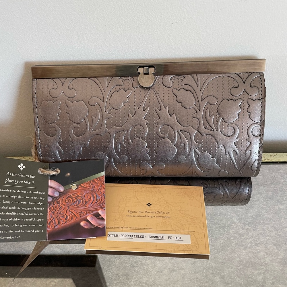 Patricia Nash leather wallet